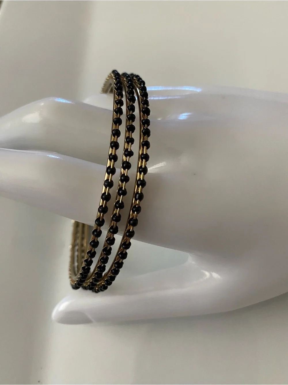 N/A elegant gold